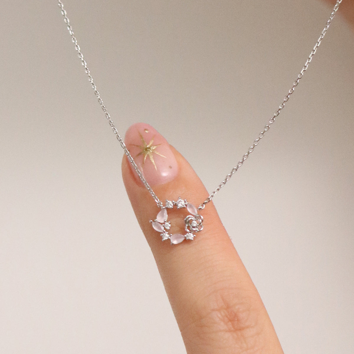 Cubic flower necklace-2