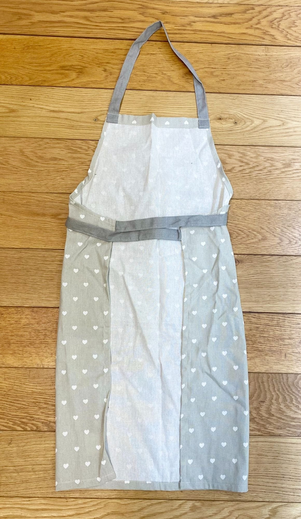 Kitchen Apron With A Grey Heart Print Design-2