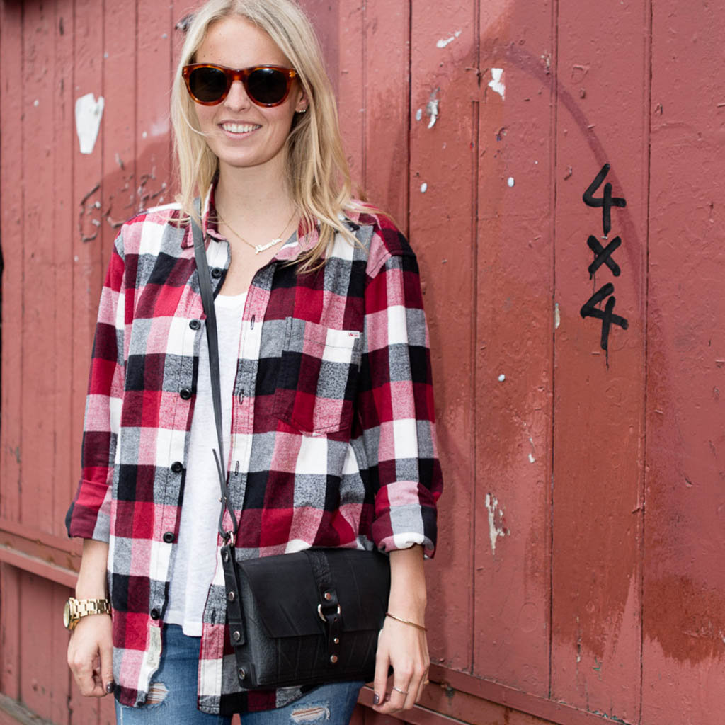 Reina Recycled Rubber Vegan Handbag-3